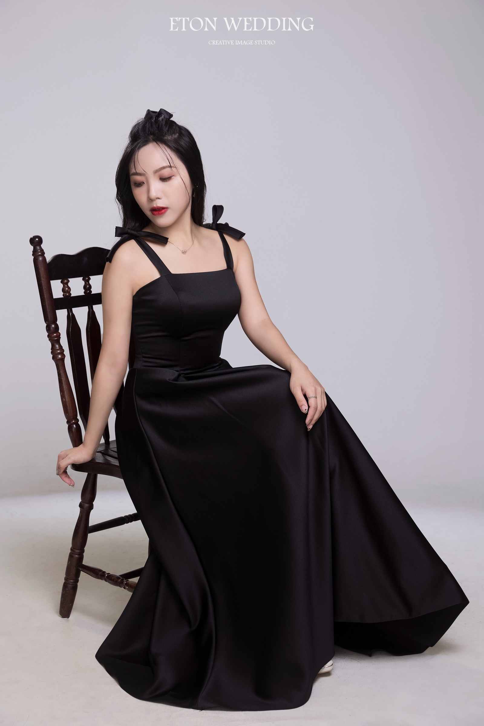 伴娘小禮服,小禮服,短版禮服,表演禮服,小禮服推薦,小禮服價格,小禮服出租,小禮服 款式,洋裝小禮服,伴娘 小禮服